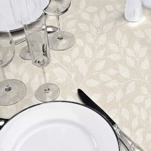 Duchesse – Voksduk med glatt linlook og elegant bladmønster