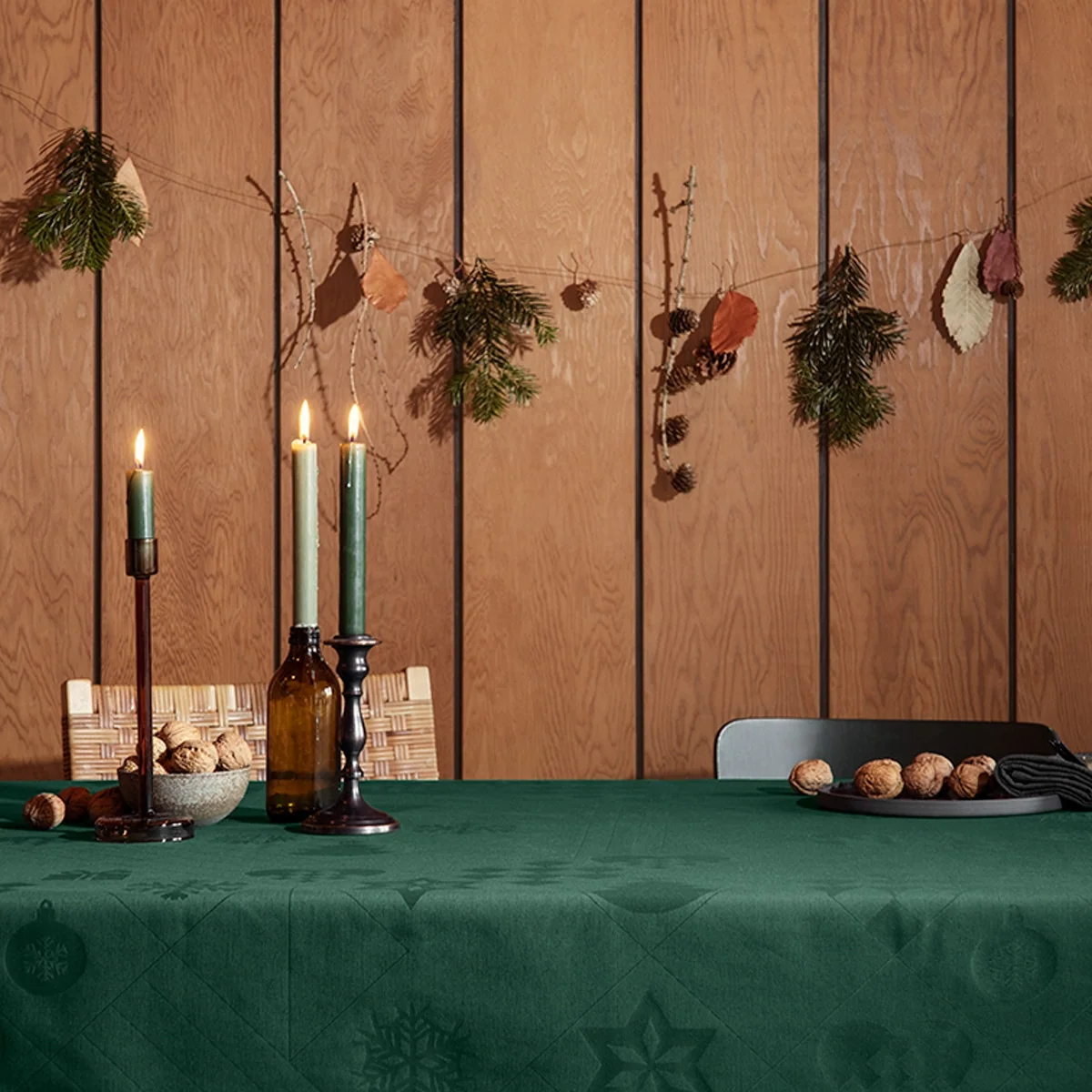 Rosendahl – Juna juleduk Natale, vakker damaskduk i grønn – 150 x 320 cm - Image 2